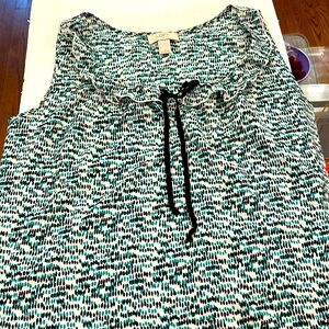 Ann Taylor summer top size small